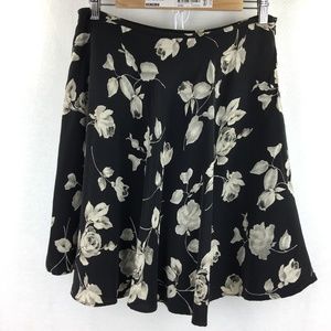 Casual Corner Black Floral Silk Lined Skirt Sz 14